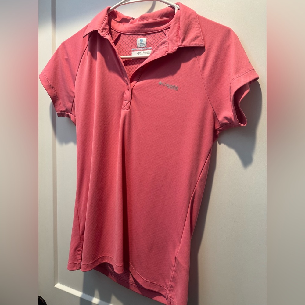 Woman’s Columbia Shirt